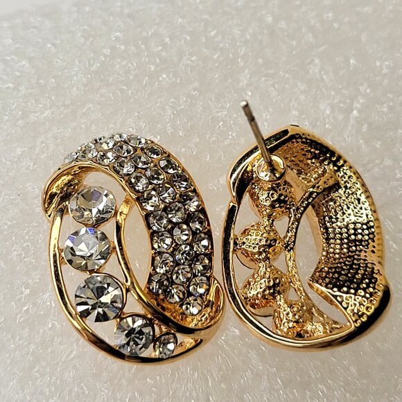 Elegant Crystal Gold Earrings - Picture 3 of 10